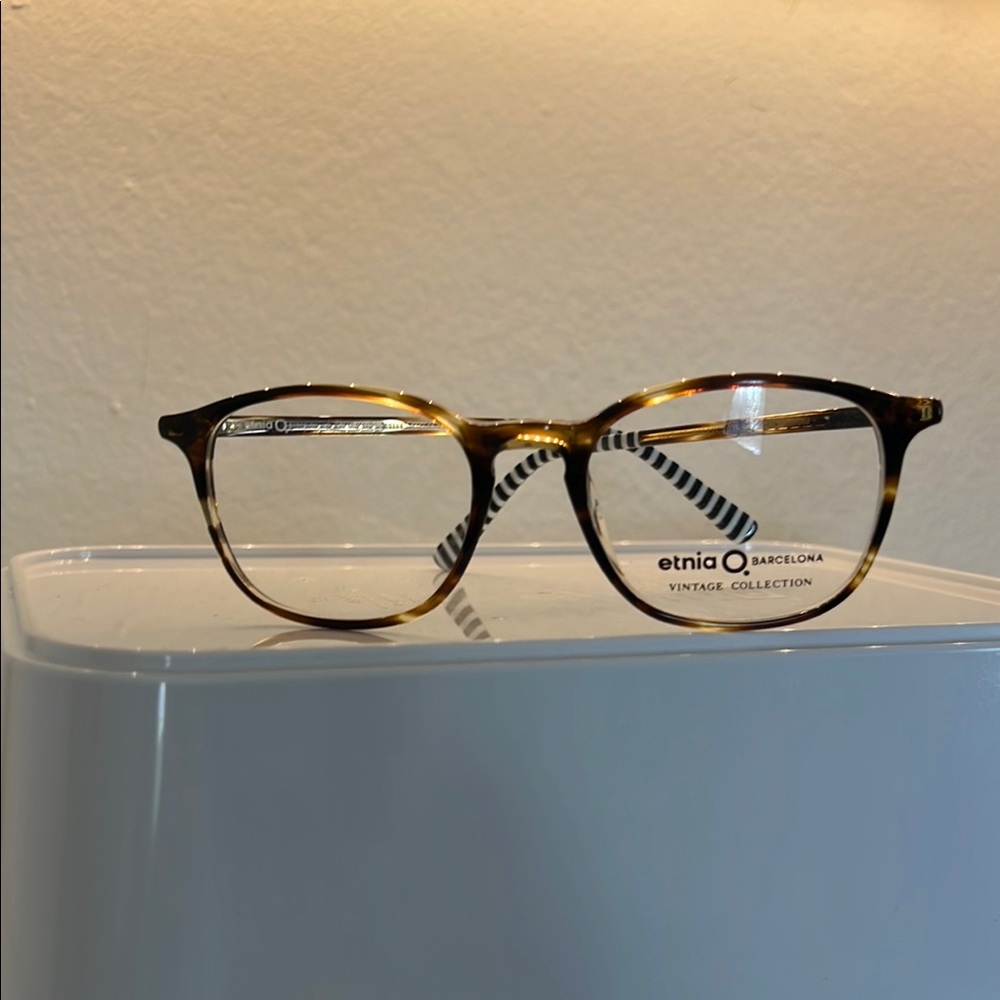 Etnia Barcelona Tortoise Shell Glasses